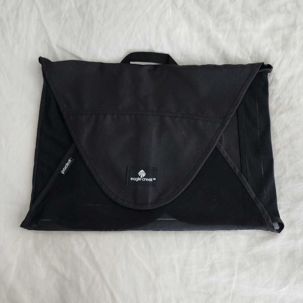 Gently Used Eagle Creek Pack It Garment Folder